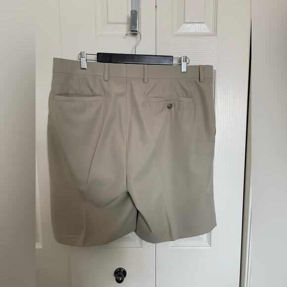 Golf shorts size 38  khaki  by Louis Raphael - Picture 2 of 5